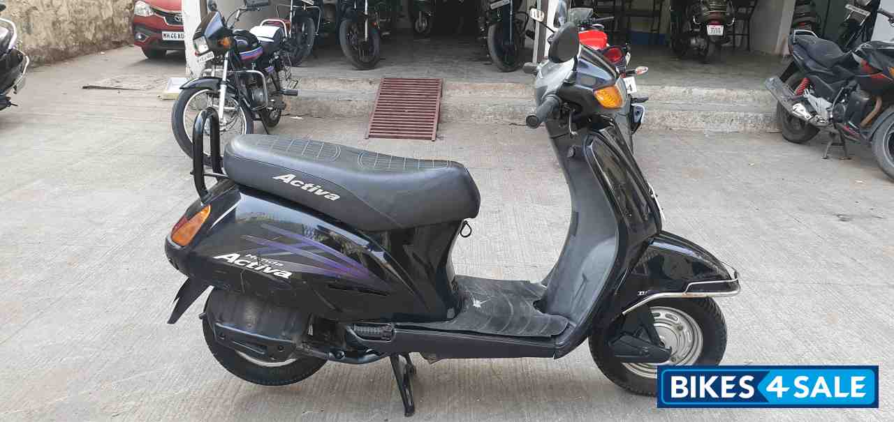 Black Honda Activa