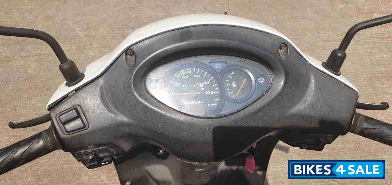 White Suzuki Access 125