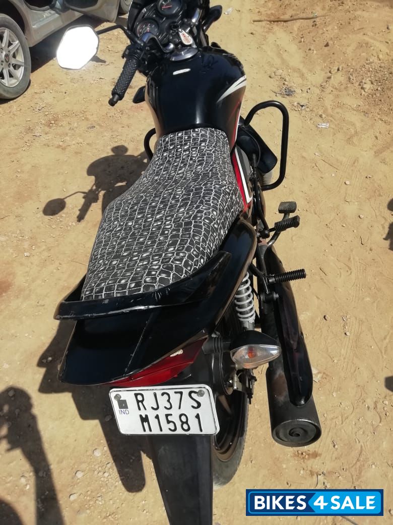 Black Honda CB Shine