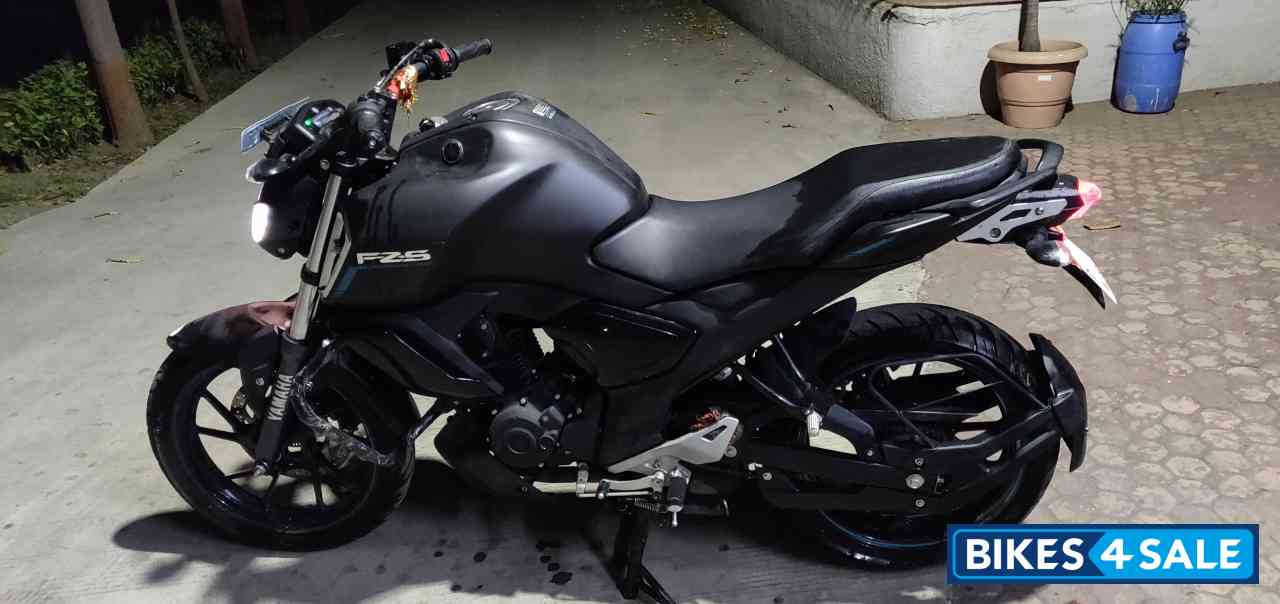 yamaha fz v3 matte black