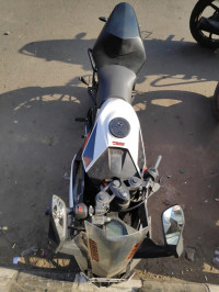 White KTM RC 200