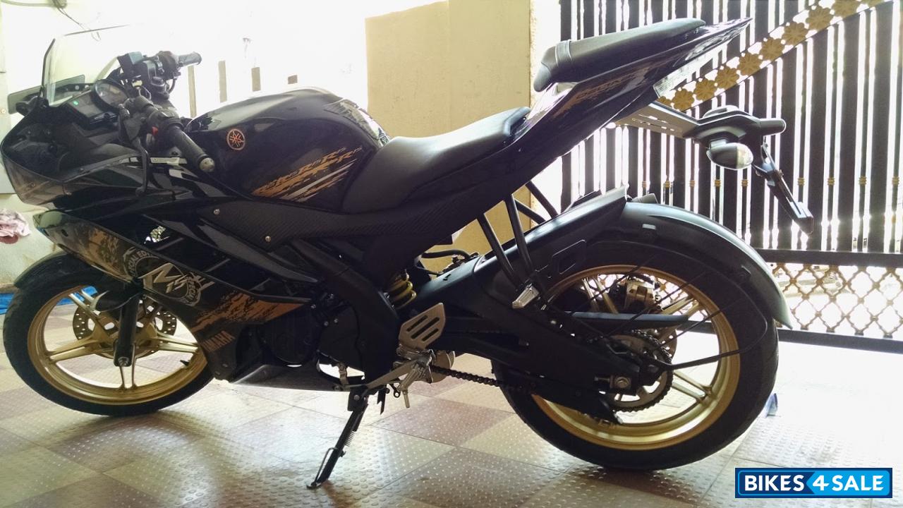 Black & Gold Spl Yamaha YZF R15