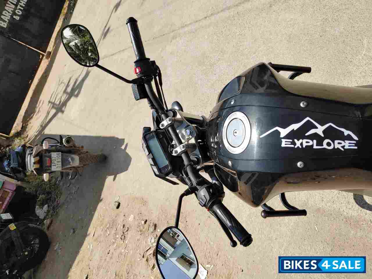 Black Yamaha FZ FI V2