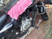 Black Bajaj Avenger 220 DTS-i