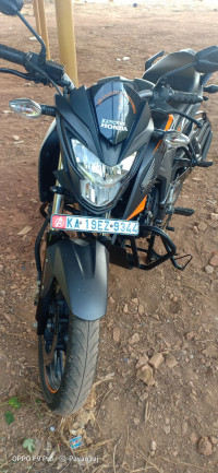 Honda CB Hornet 160R