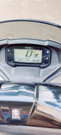 Black Suzuki Intruder 150 FI