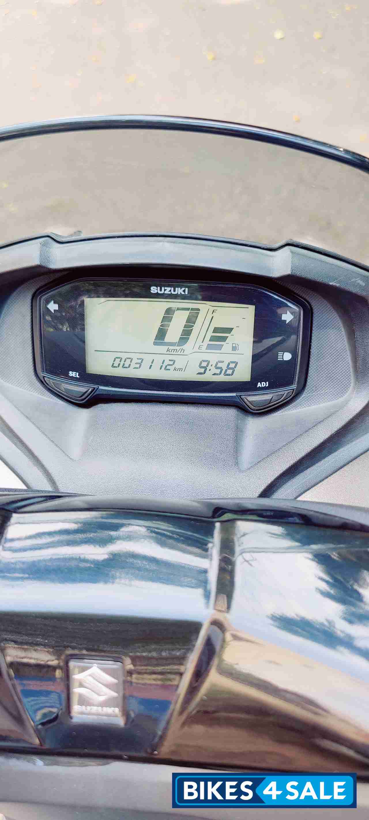 Black Suzuki Intruder 150 FI