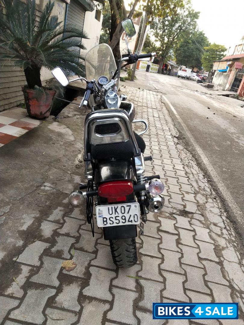 Bajaj Avenger Cruise 220