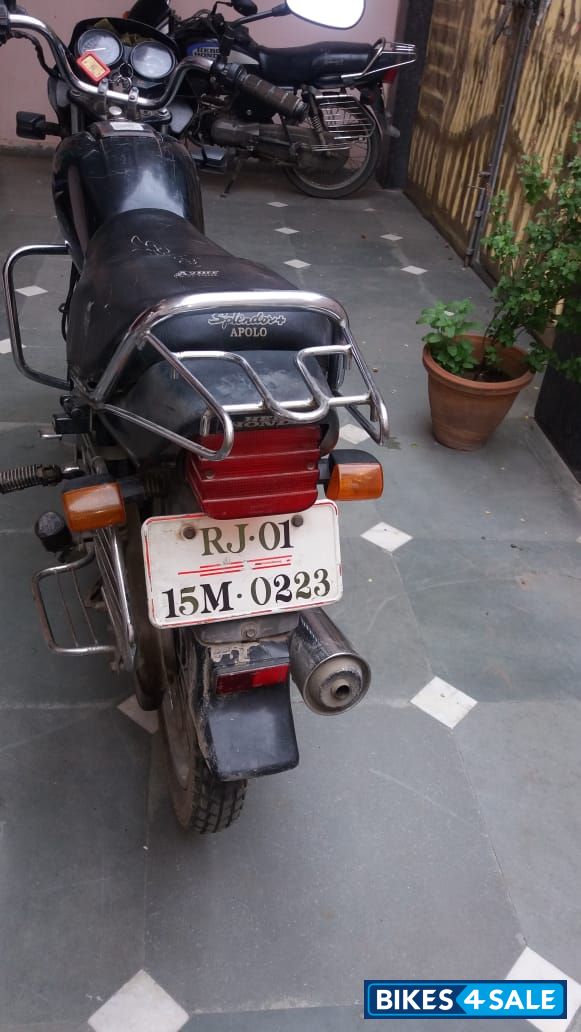 Black/blue Hero Splendor