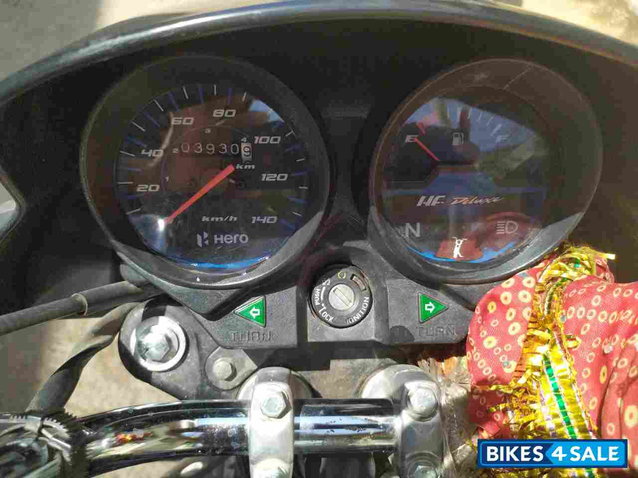 Black Grey Stripe Hero HF Deluxe BS6 Black Grey Stripe Hero HF Deluxe BS6