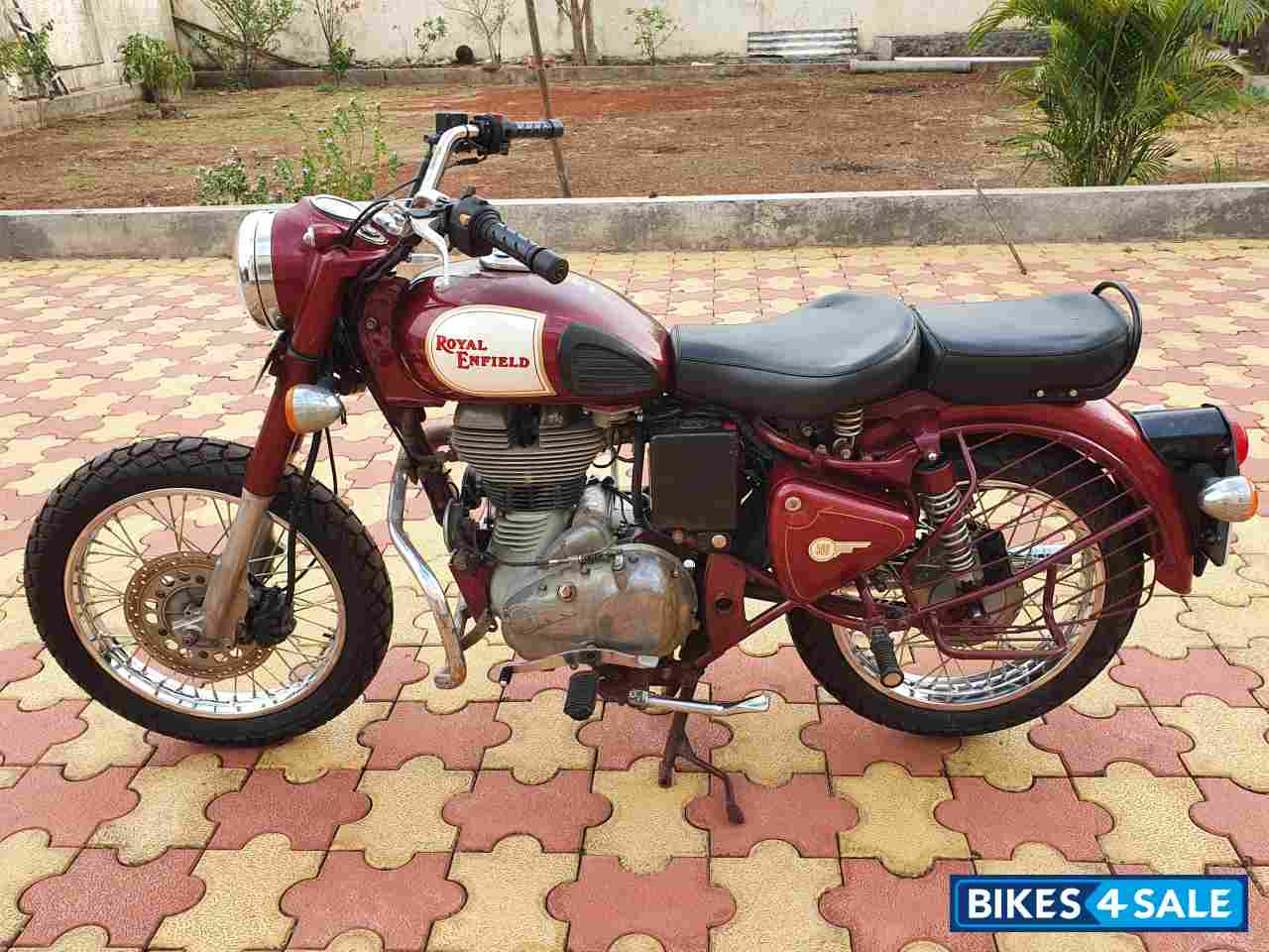 Royal Enfield Classic 500
