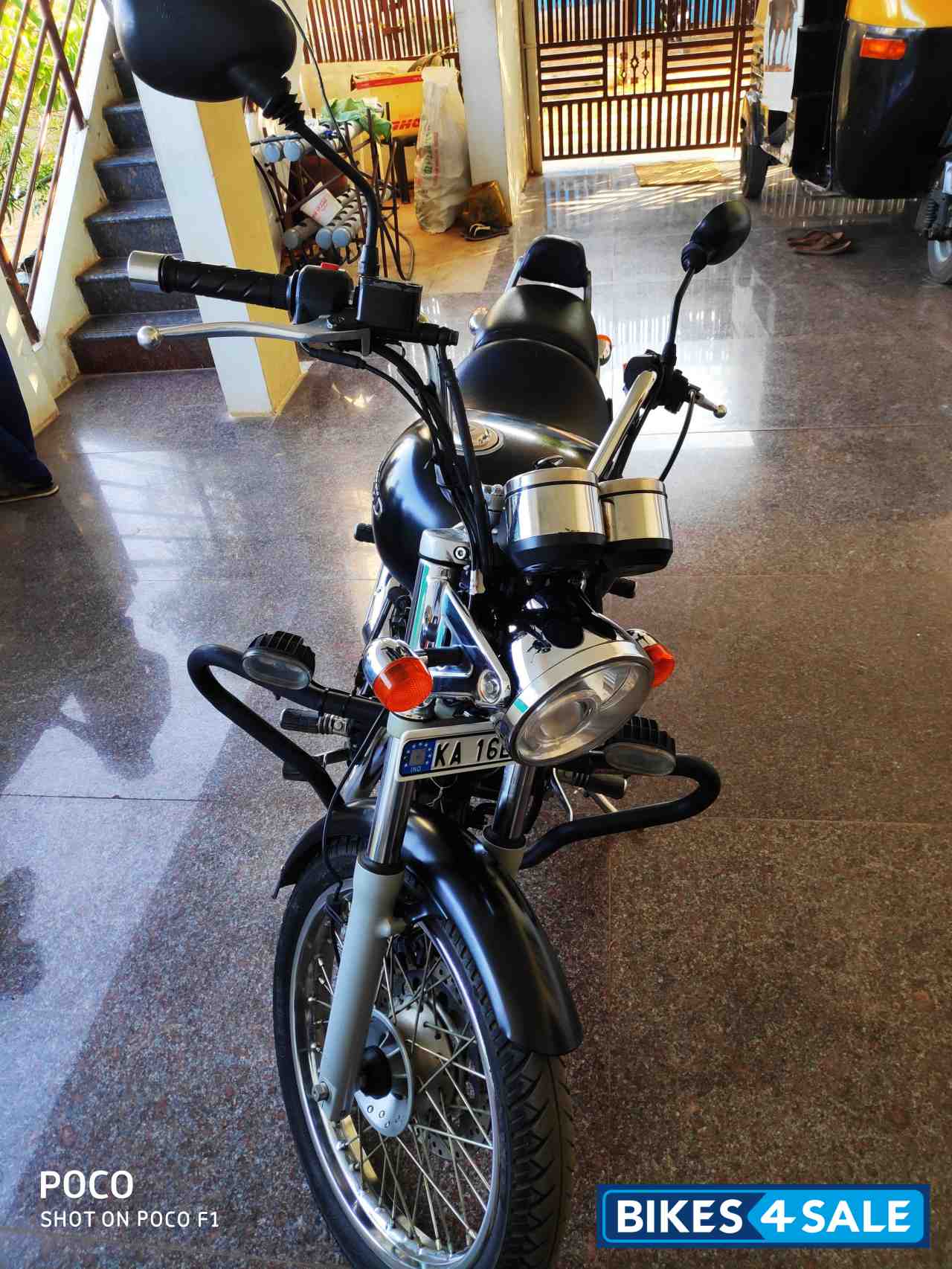 Matte Black Royal Enfield Thunderbird 350