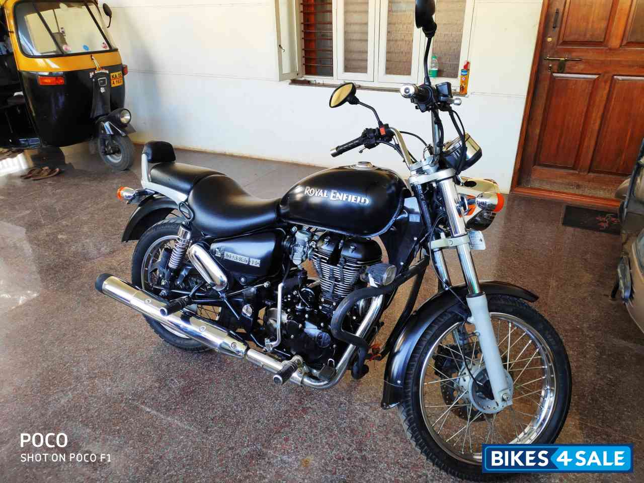 Matte Black Royal Enfield Thunderbird 350