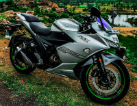 Matte Silver Suzuki Gixxer SF 250