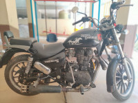 Black Royal Enfield Thunderbird 350