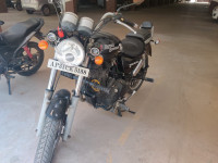 Black Royal Enfield Thunderbird 350
