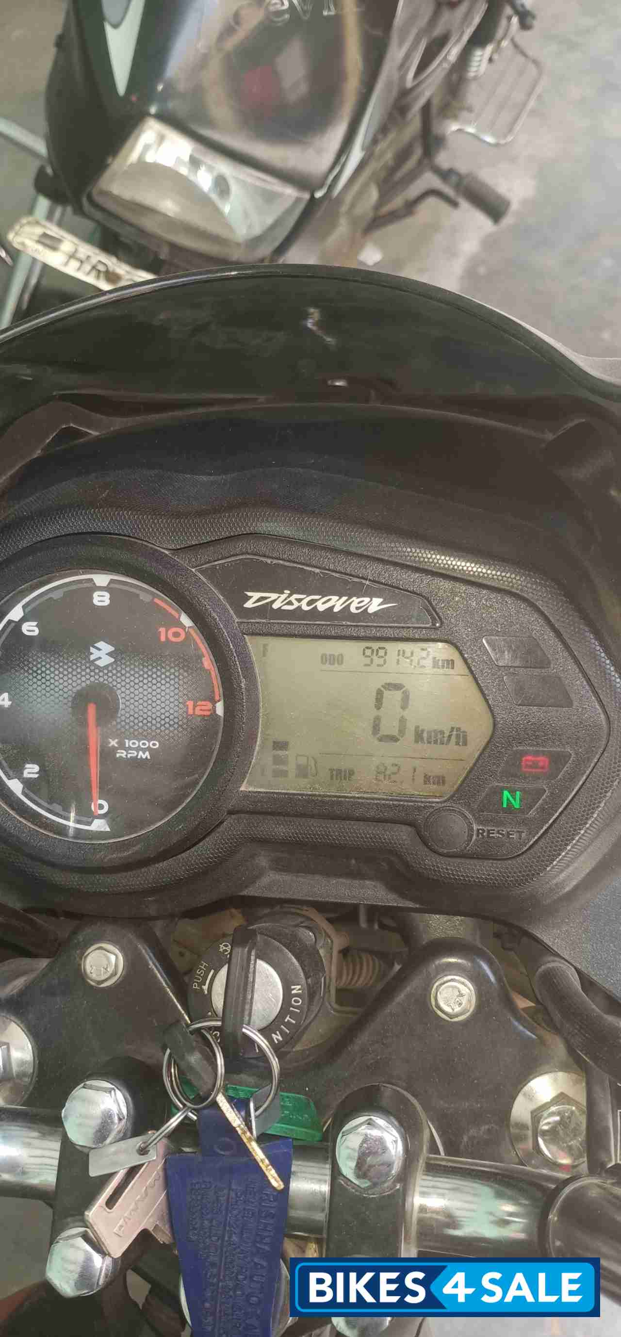 Black Red Bajaj Discover DTSi 125