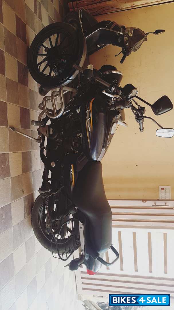 Bajaj Avenger Street 150