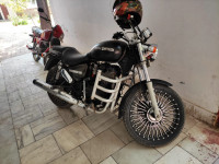 Lightning Black Royal Enfield Thunderbird 350