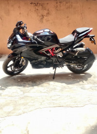 Phantom Black TVS Apache RR 310