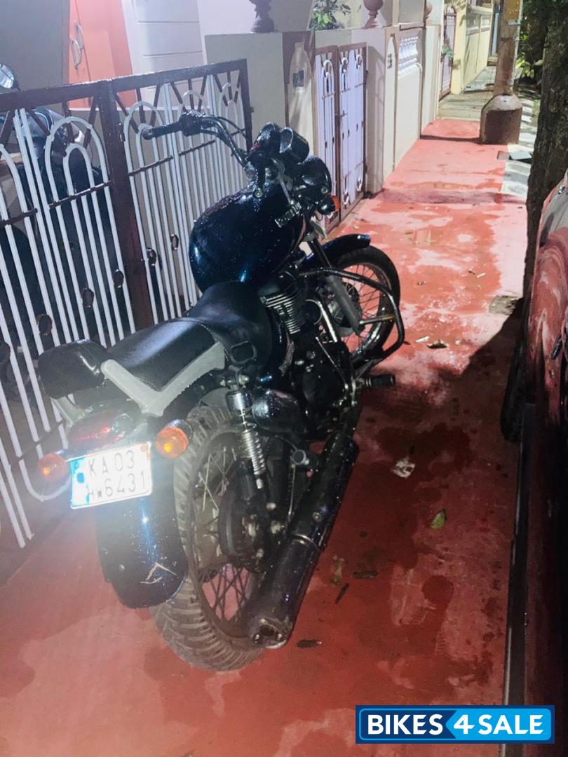 Marine Blue Royal Enfield Thunderbird 350