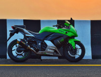 Green Kawasaki Ninja 250R
