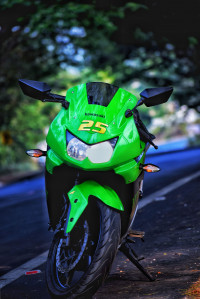 Green Kawasaki Ninja 250R
