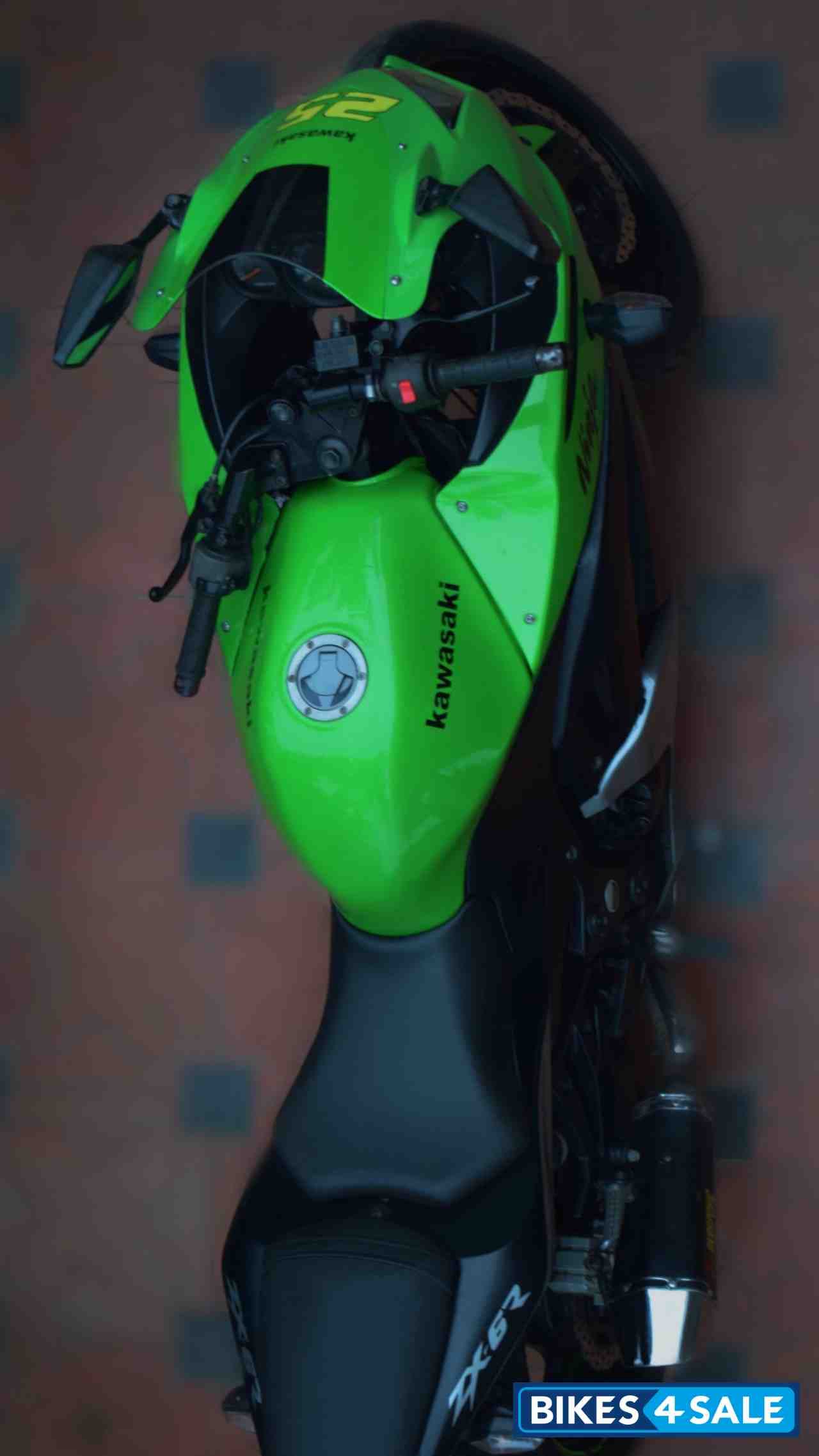 Green Kawasaki Ninja 250R