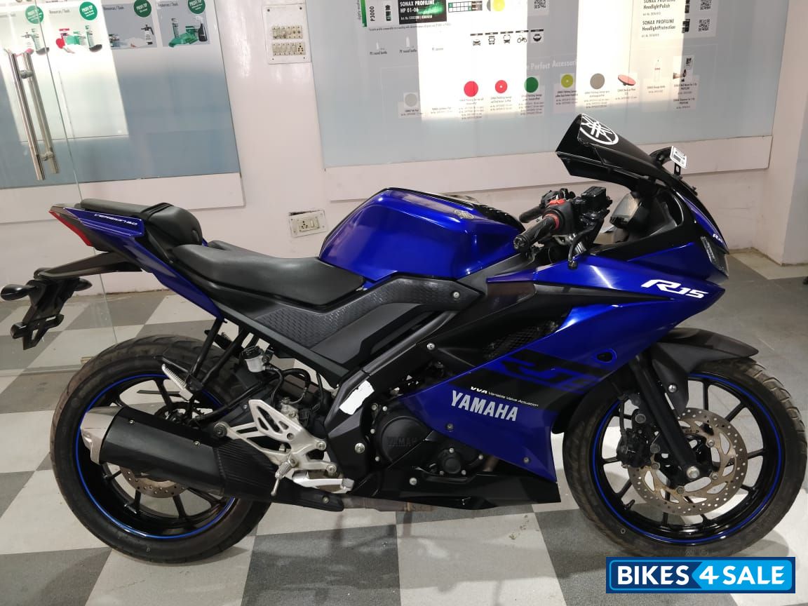 Used 2018 model Yamaha YZF R15 V3 for sale in Noida. ID 267036 - Bikes4Sale