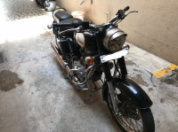 Black Royal Enfield Classic 500