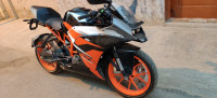 Ebony Black(met) KTM RC 200