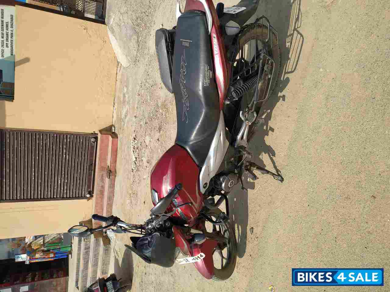 🔴 Bajaj Discover 100T