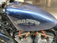 Pearl Blue Harley Davidson Iron 883