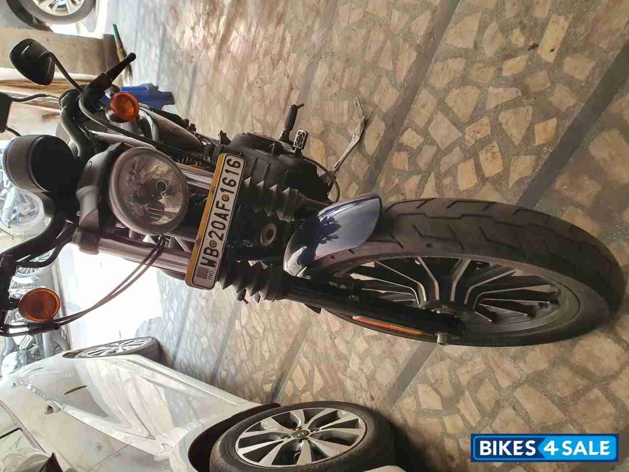 Pearl Blue Harley Davidson Iron 883