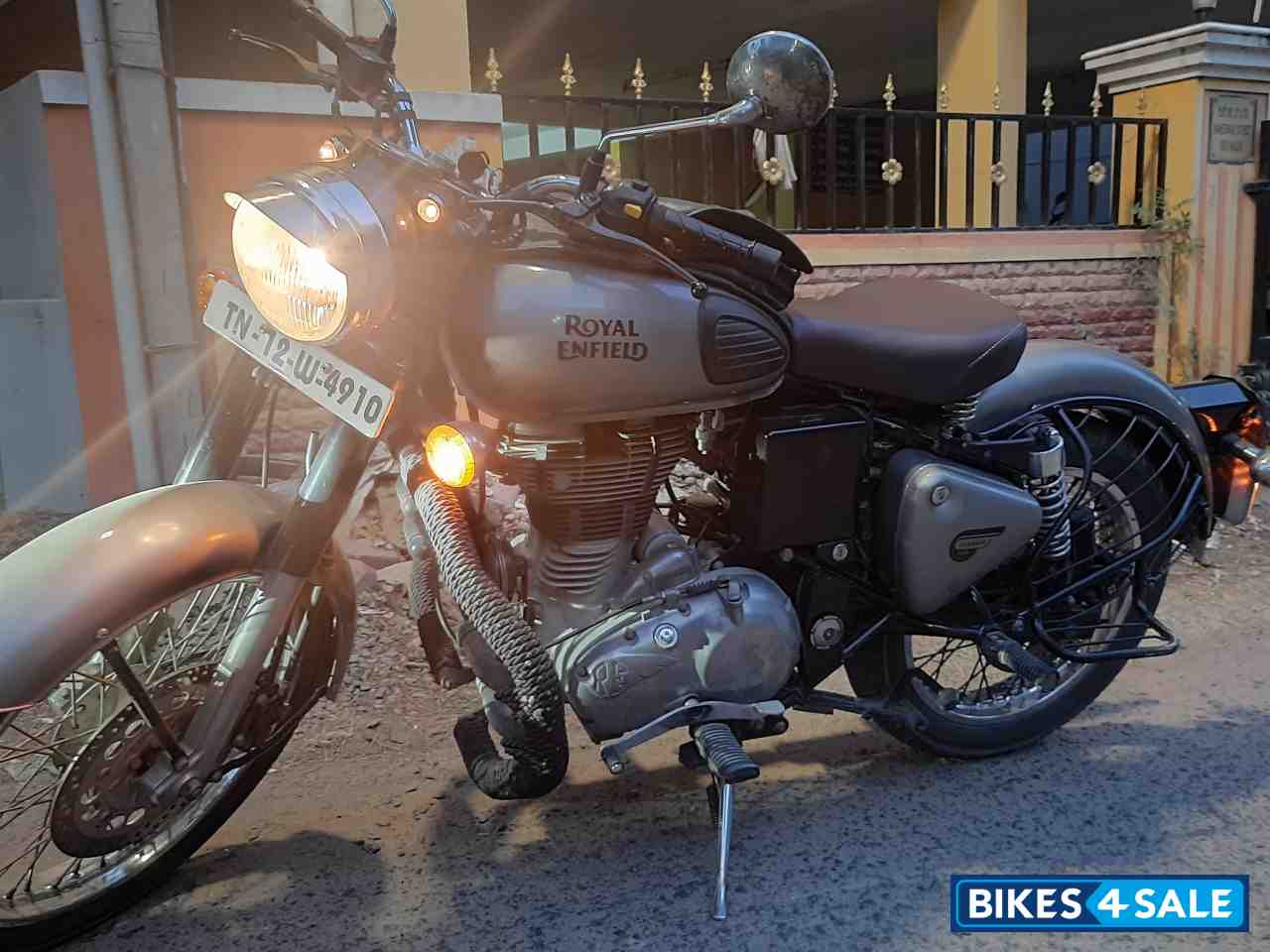 Royal Enfield Classic Gunmetal Grey
