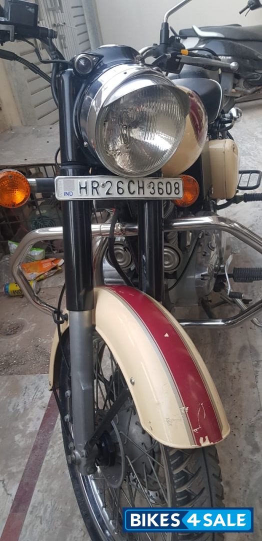 Tan Royal Enfield Classic 500