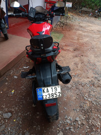 Red Bajaj Dominar 2018 disc and dual abs