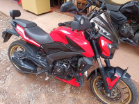 Red Bajaj Dominar 2018 disc and dual abs