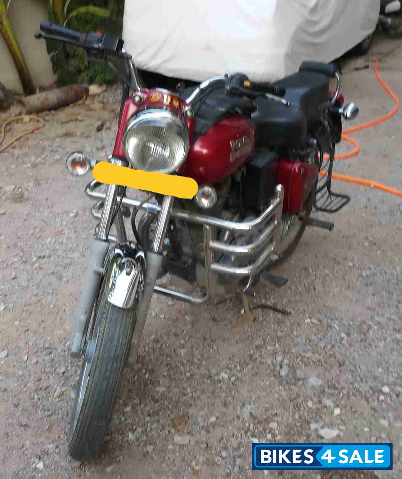 Red Royal Enfield Bullet 350 ES Red Royal Enfield Bullet 350 ES