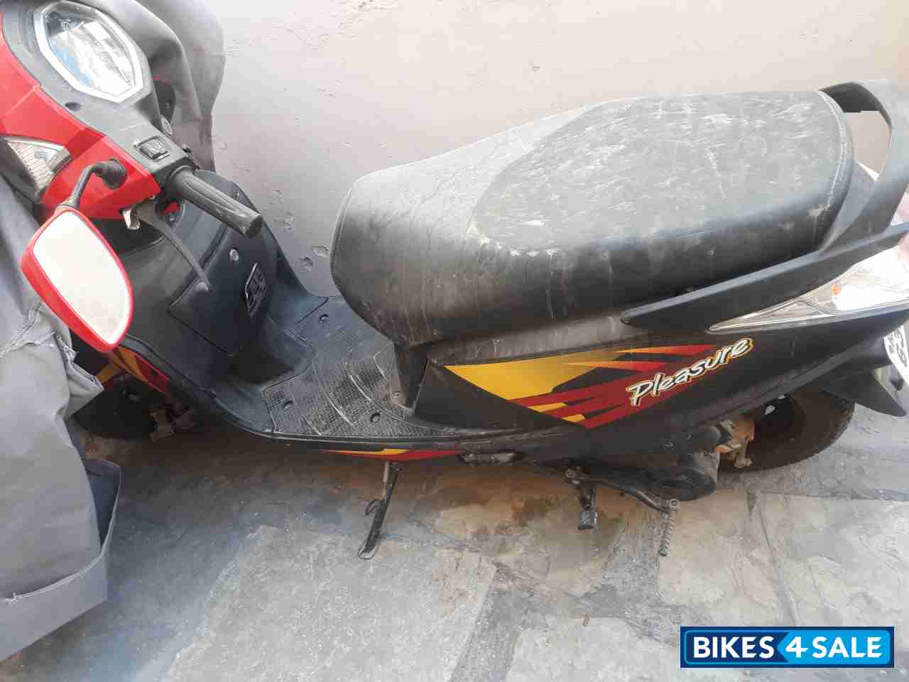 Red Hero Pleasure Red Hero Pleasure