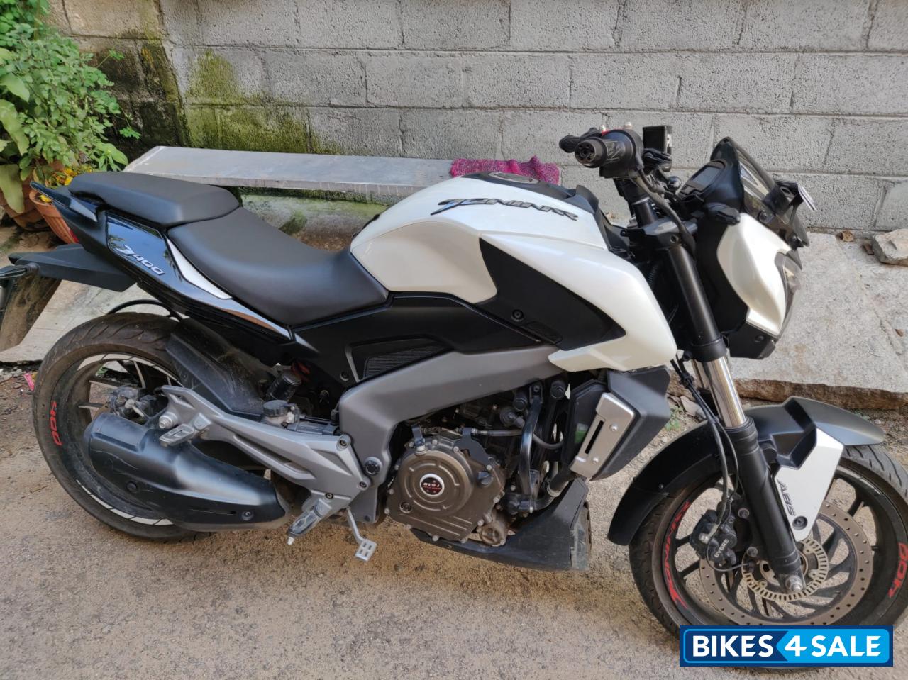 Bajaj Dominar 400