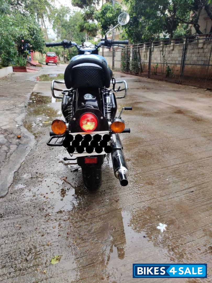 Redditch Blue Royal Enfield Classic 350 Redditch Blue Redditch Blue Royal Enfield Classic 350 Redditch Blue