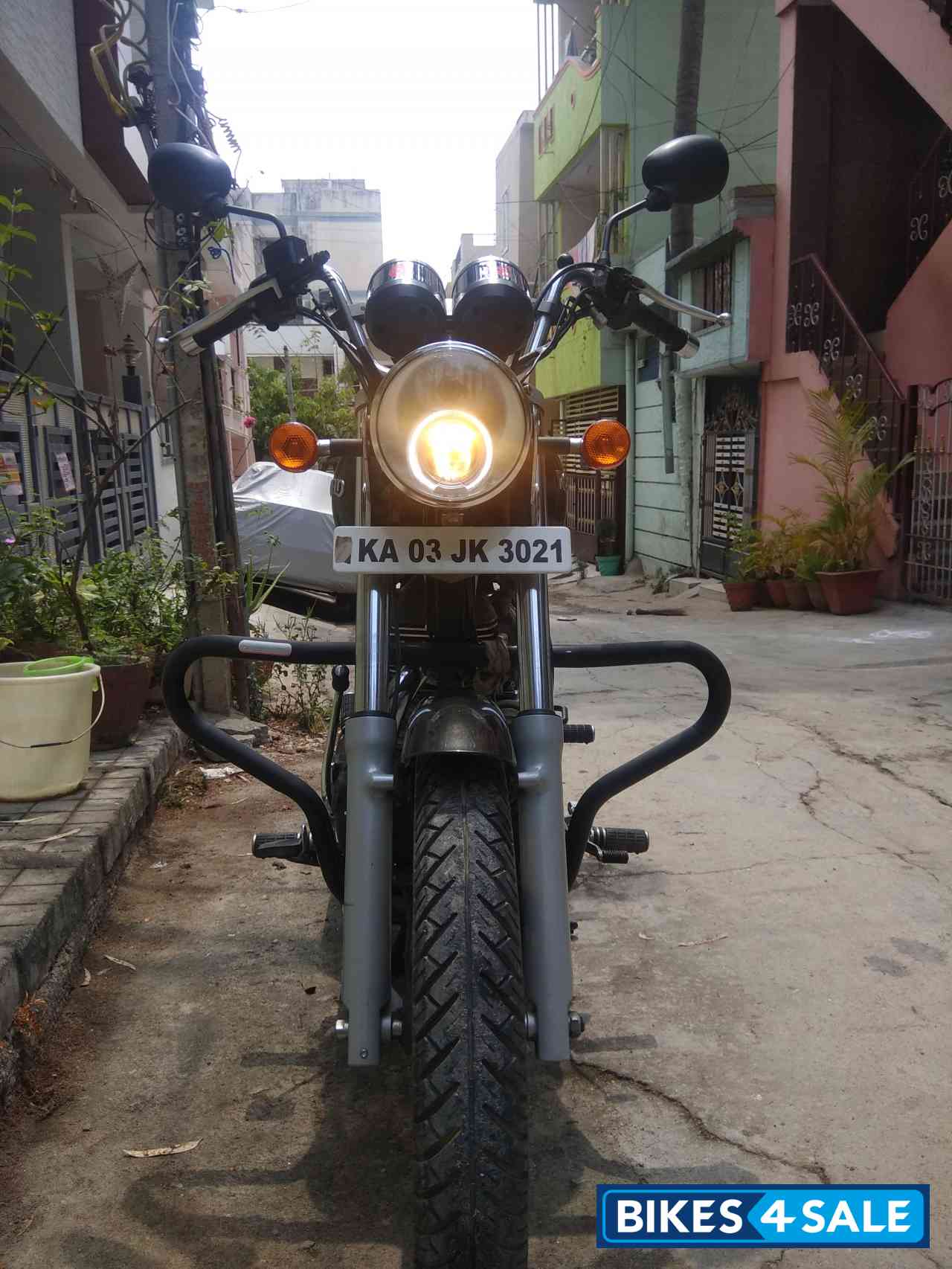 Lightening Royal Enfield Thunderbird 350