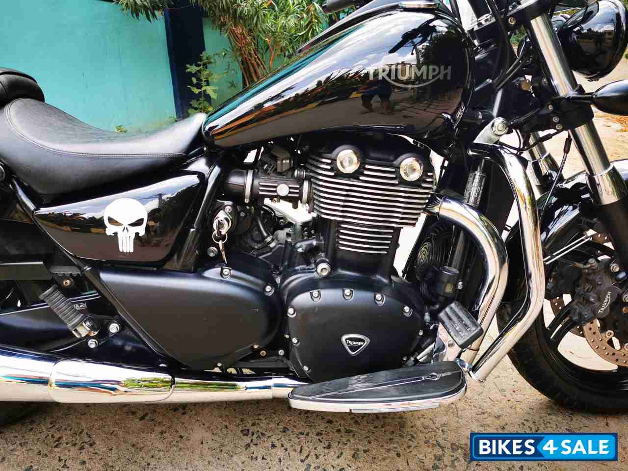 Triumph Thunderbird Storm