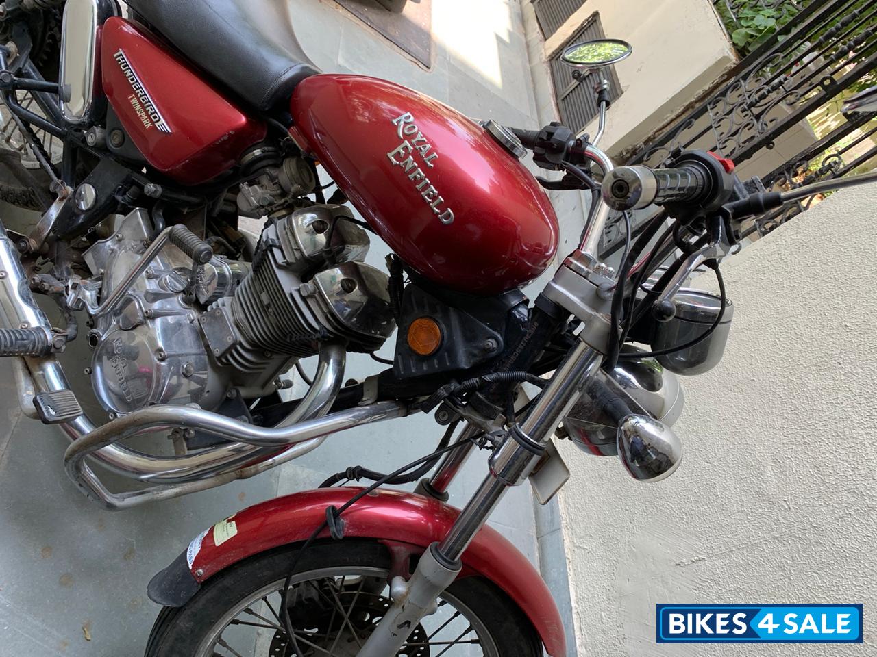 Red Royal Enfield Thunderbird TwinSpark 350