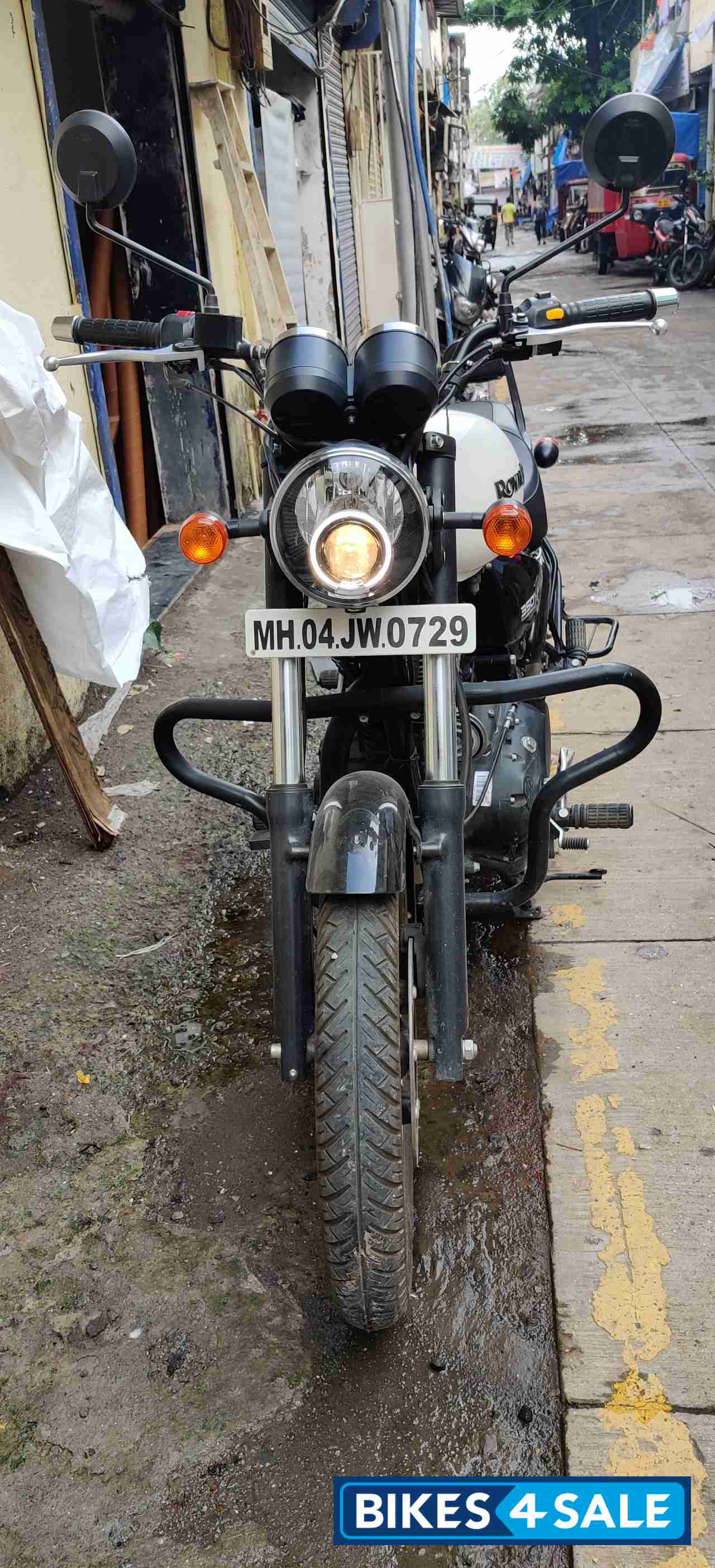 Whimsical White Royal Enfield Thunderbird X 350