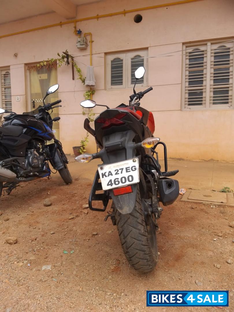 Red Honda CB Hornet 160R