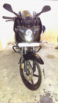 Bajaj Pulsar 220F