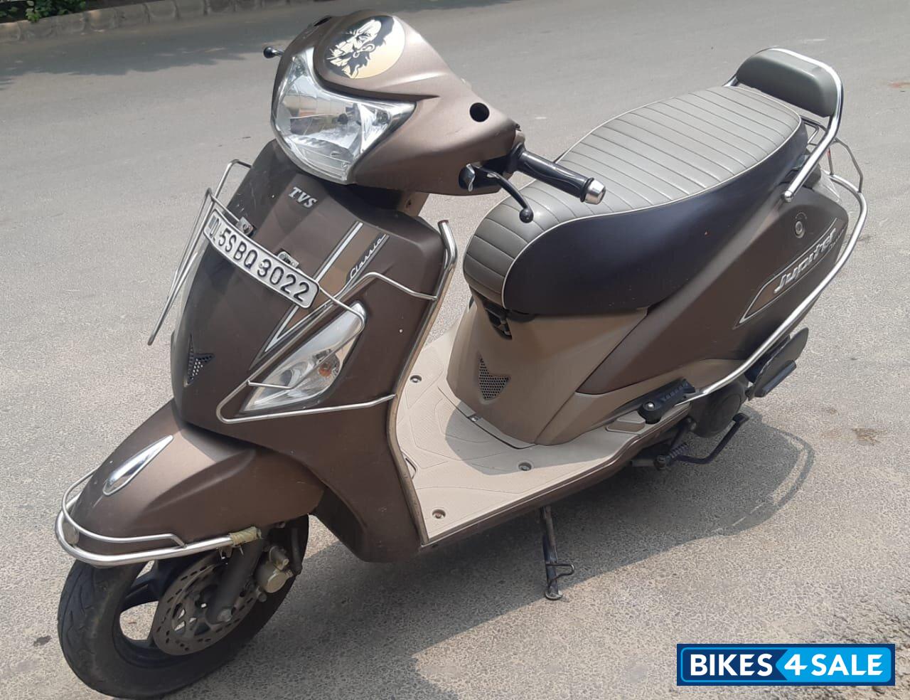 Used 2018 model TVS Jupiter Classic for sale in New Delhi. ID 268437
