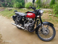 Royal Enfield Classic 350 Redditch Red